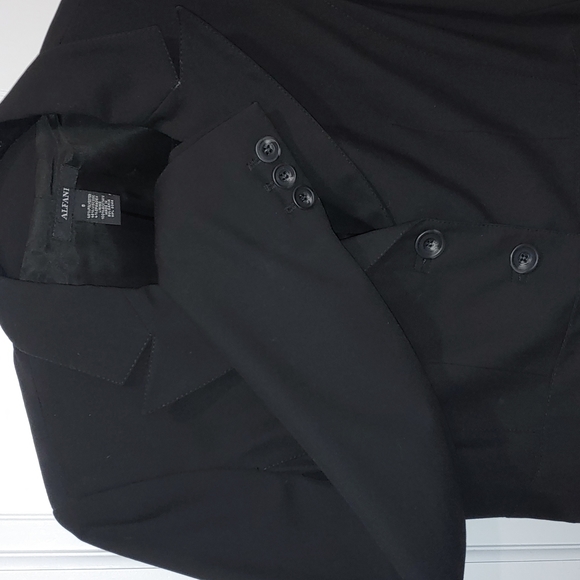 Alfani Button Down Blazer with Marbled Buttons/False pockets - Picture 5 of 7